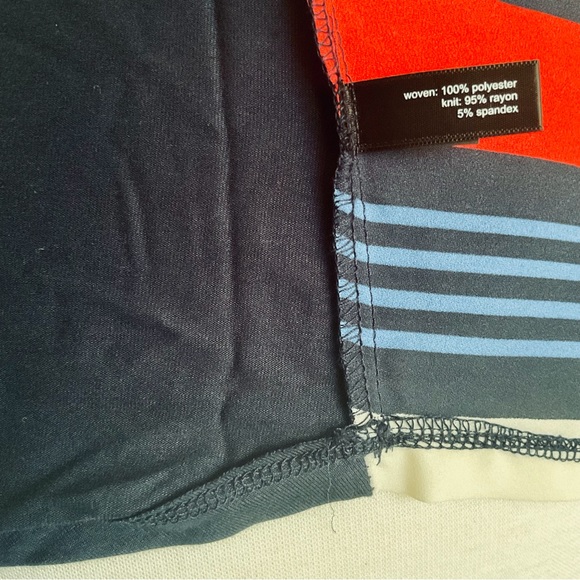 Striped Tank Blouse - Picture 5 of 6